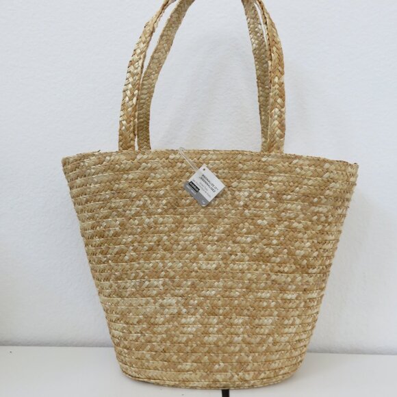 Artwinds Woven Straw Adult Tote Bag - Picture 2 of 8
